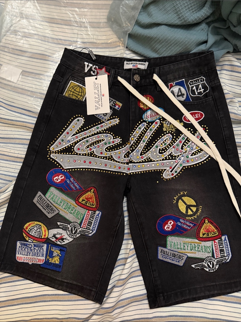 Valley Black Embroidered Men's Jean Shorts with Patches